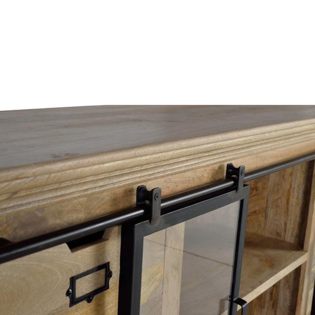 Aparador Industrial Master– Mango Natural y Puertas Correderas Negras (180 cm)