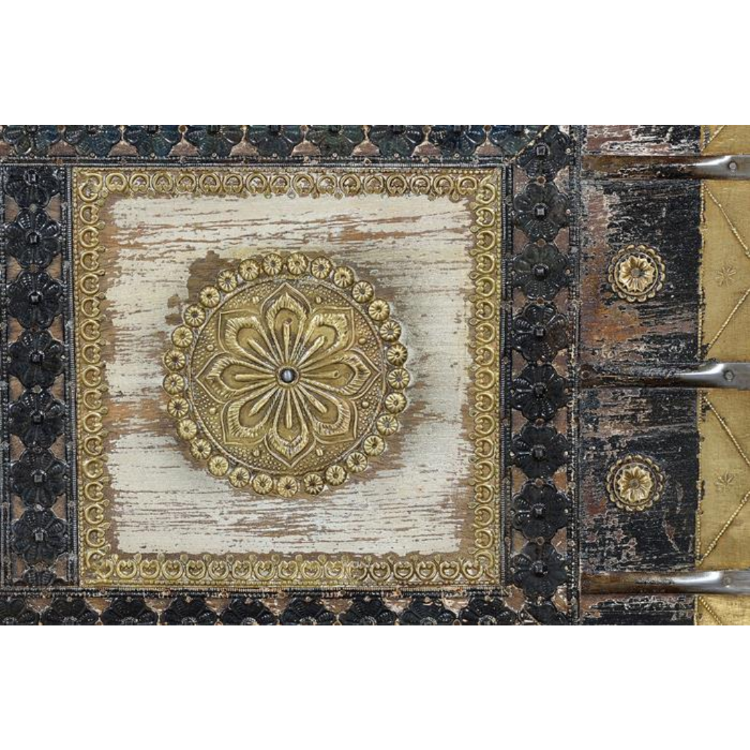 Arca Noche Imperial – Baúl Tallado Negro, Dorado y Nogal (116 cm)