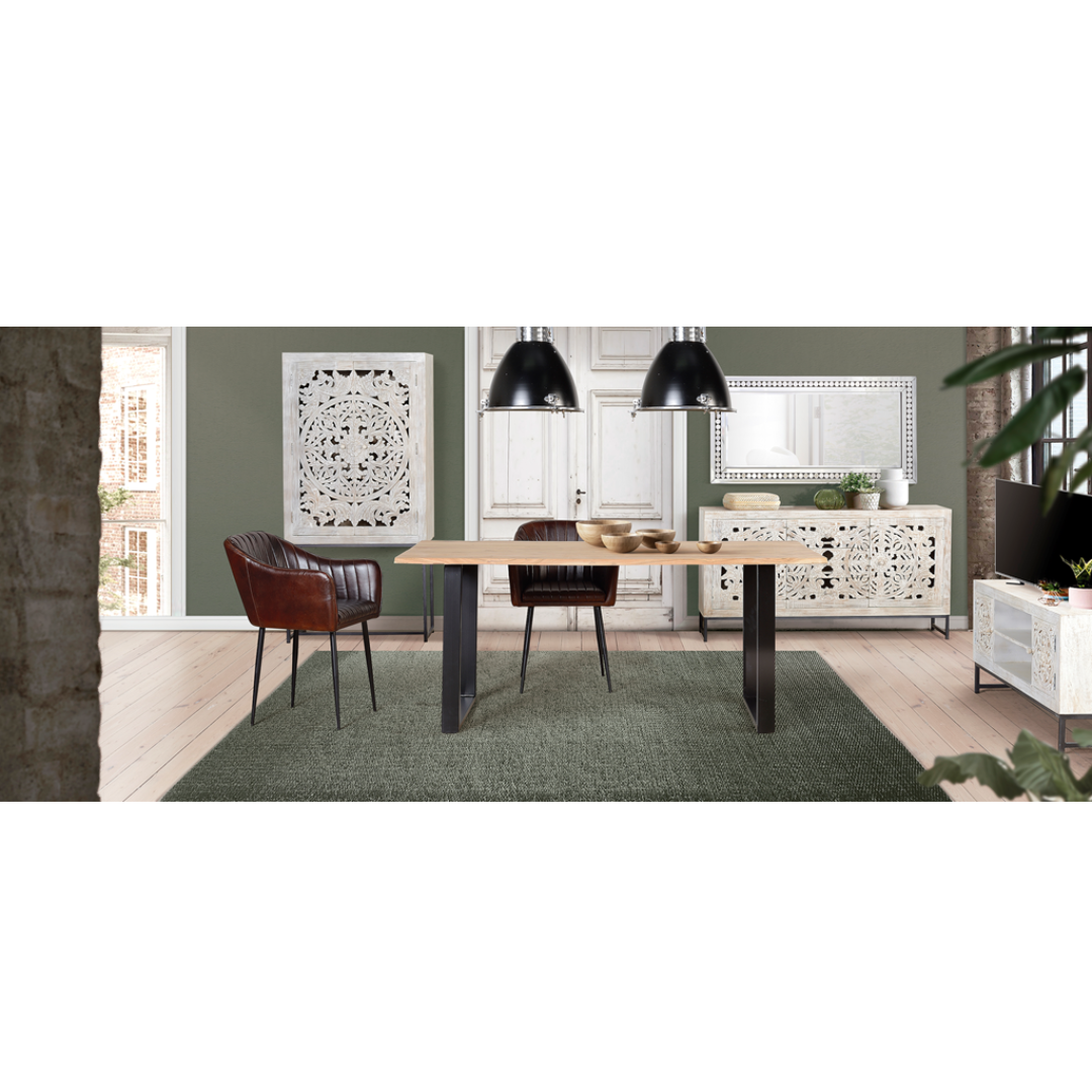 Aparador Ethereal Industrial – Mango Tallado y Base de Hierro (150 cm)