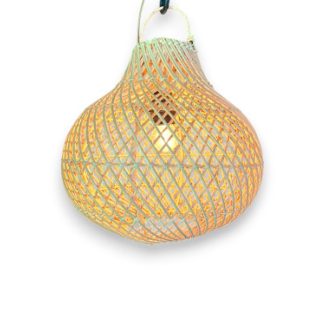 Lámpara Esfera Pear – Crochet Artesanal (27x27 cm)